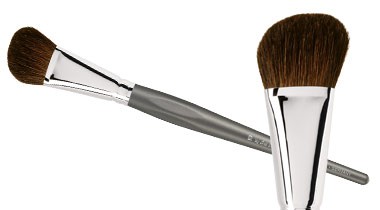 Pincel biselado para blush e bronzeador